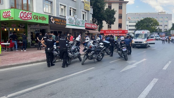 Havaya ateş eden şahıs polisi görünce kendini iş yerine kilitledi