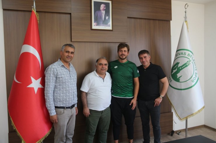 Sivas Belediyespor, Çağrı Tekin’i kadrosuna kattı