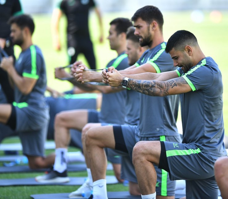 Konyaspor yeni sezon hazırlıklarını sürdürüyor