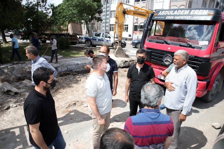 Başkan Dinçer projelerini vatandaşlarla birlikte hayata geçiriyor