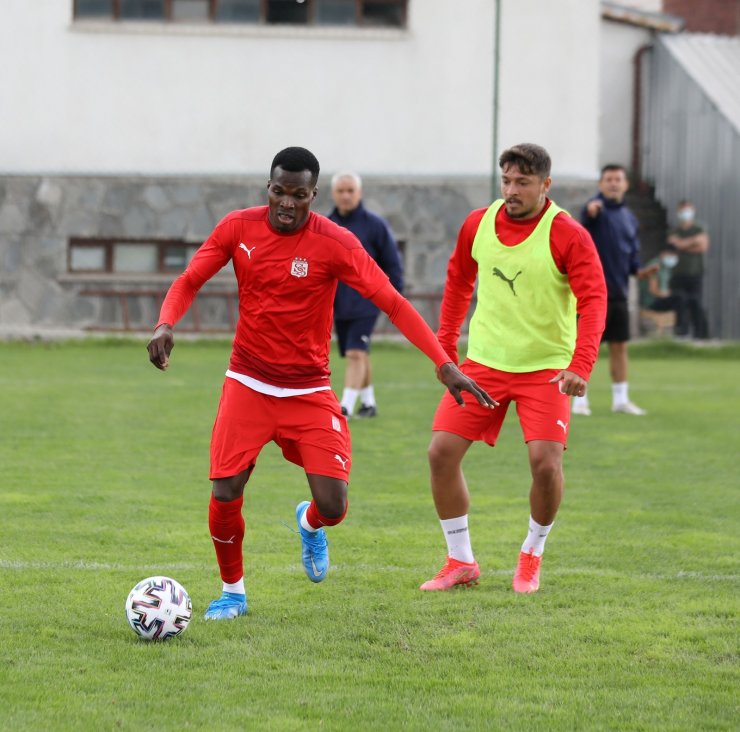 Sivasspor’da hazırlıklar Gerede’de devam ediyor