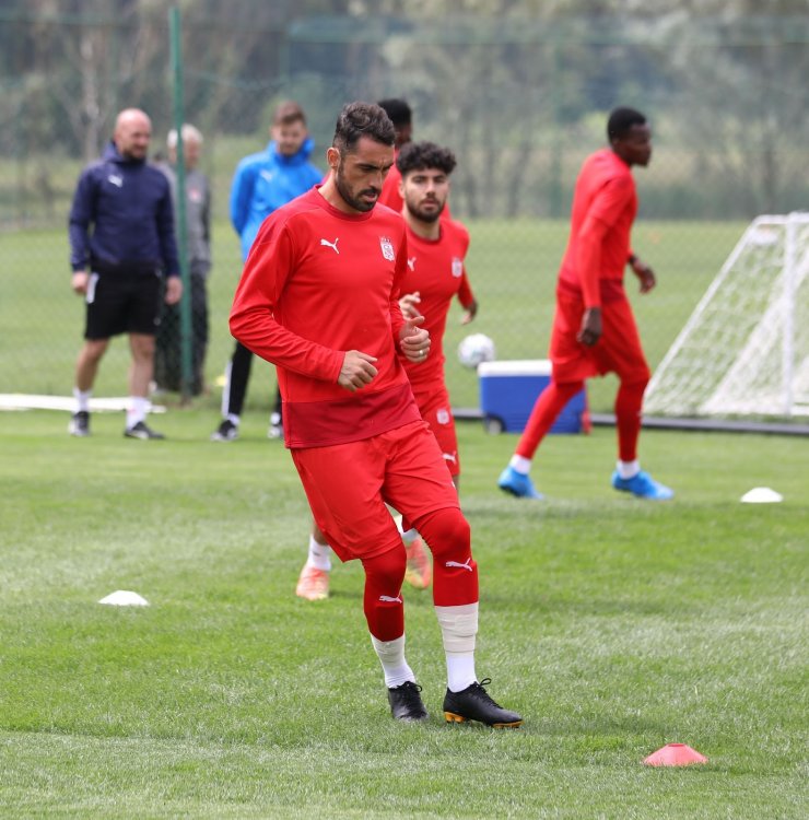 Sivasspor’da hazırlıklar Gerede’de devam ediyor