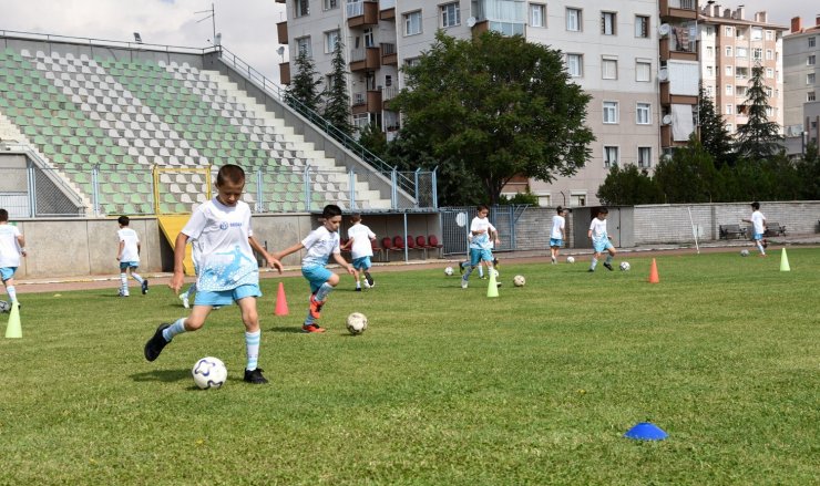 Başkan Pekyatırmacı: “Spor alışkanlığının küçük yaşlarda kazandırılması çok önemli”