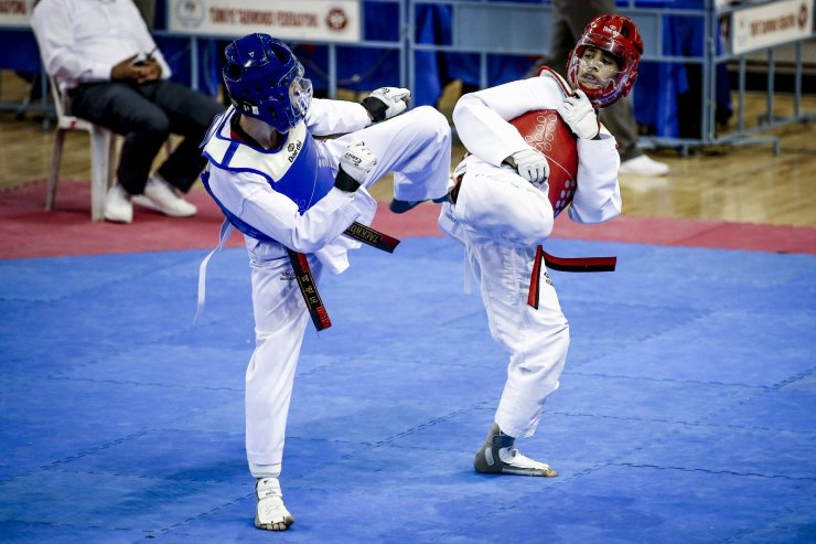 Zekeriya Tutar Yıldızlar Türkiye Taekwondo Şampiyonası başladı