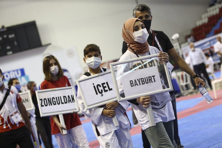 Zekeriya Tutar Yıldızlar Türkiye Taekwondo Şampiyonası başladı