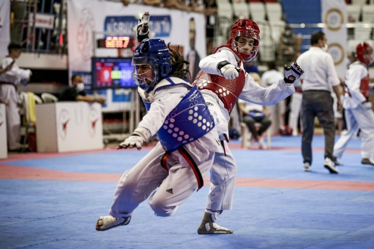 Zekeriya Tutar Yıldızlar Türkiye Taekwondo Şampiyonası başladı