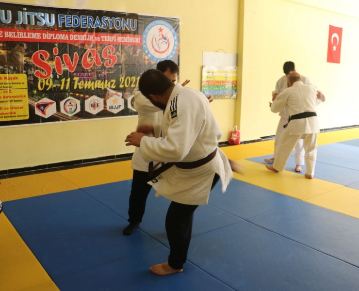 Ju Jitsu Federasyonu’ndan İHA’ya teşekkür plaketi