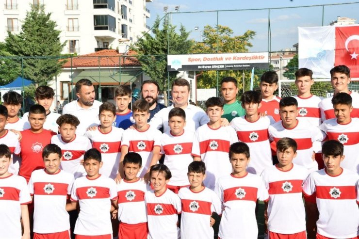 Aksaray’da yaz spor okulunun açılışı yapıydı