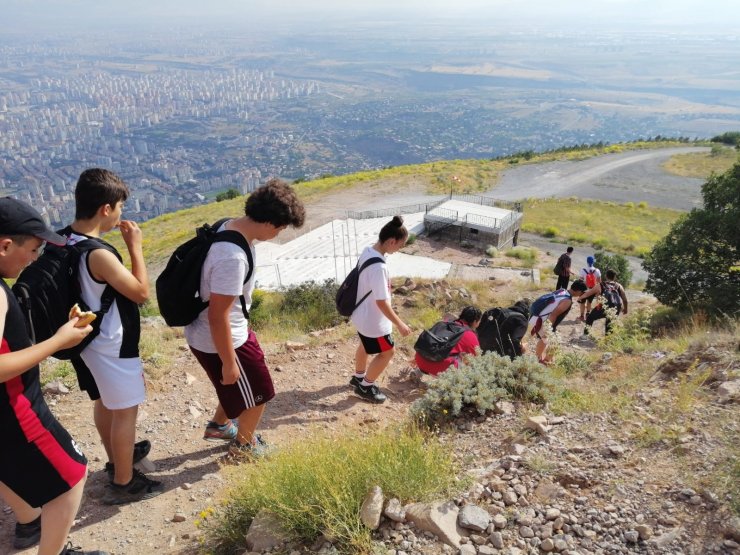 Hasketbol GSK’dan 15 Temmuz Şehitleri’ni Anma Ali Dağı Tırmanışı