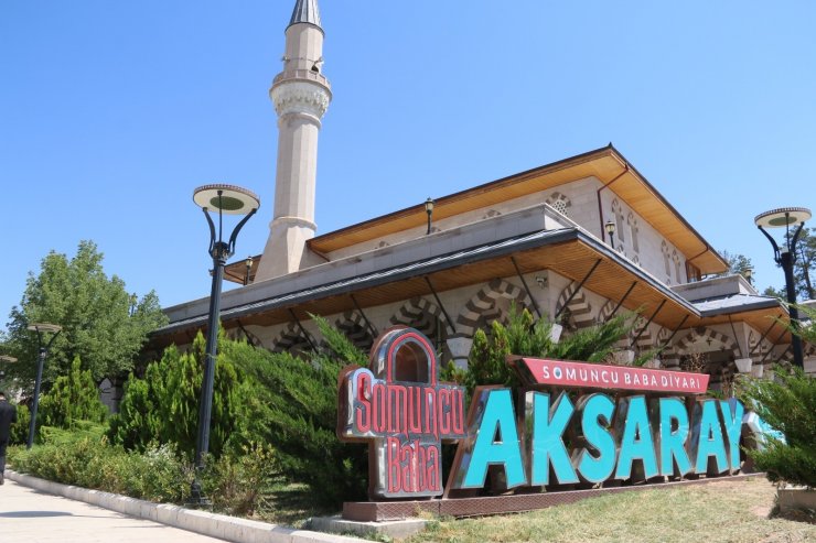 Aksaray’da mezarlıklarda bayram ziyareti yoğunluğu