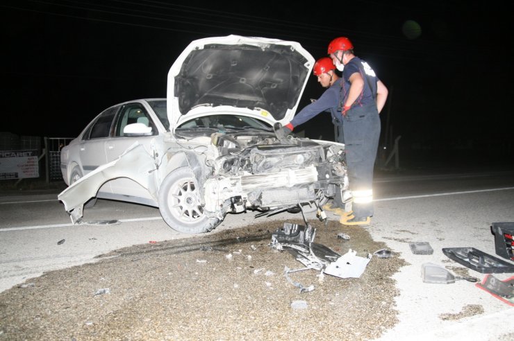 Konya’da hafif ticari araç ile otomobil çarpıştı: 1 yaralı