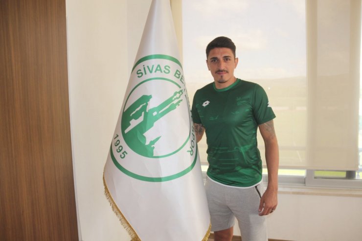 Abdullah Topkara, Sivas Belediyespor’a transfer oldu