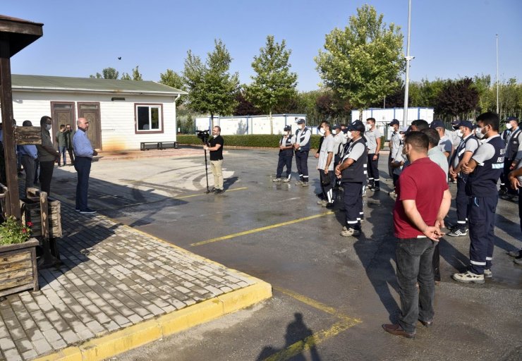 Başkan Pekyatırmacı personelle bayramlaştı