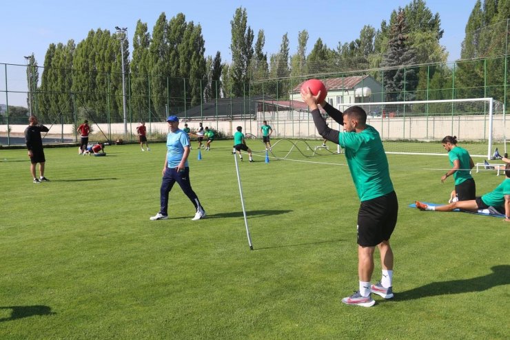 Sivas Belediyespor’da 2. etap Sivas kampı sürüyor