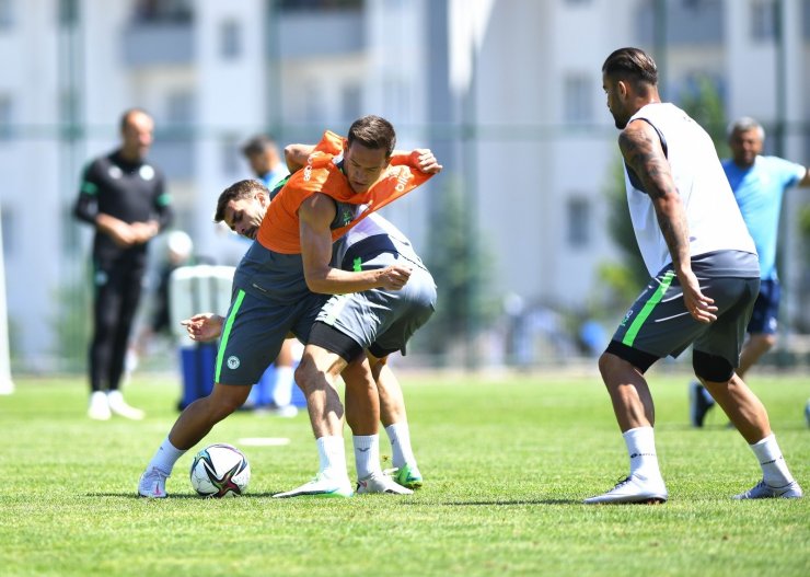 Konyaspor yeni sezon hazırlıklarına Erzurum’da devam ediyor