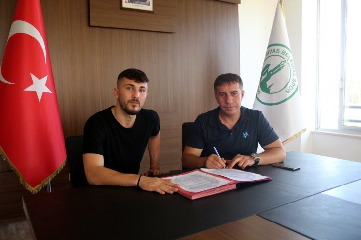 Sivas Belediyespor, Oğuzhan Bozkurt’u transfer etti