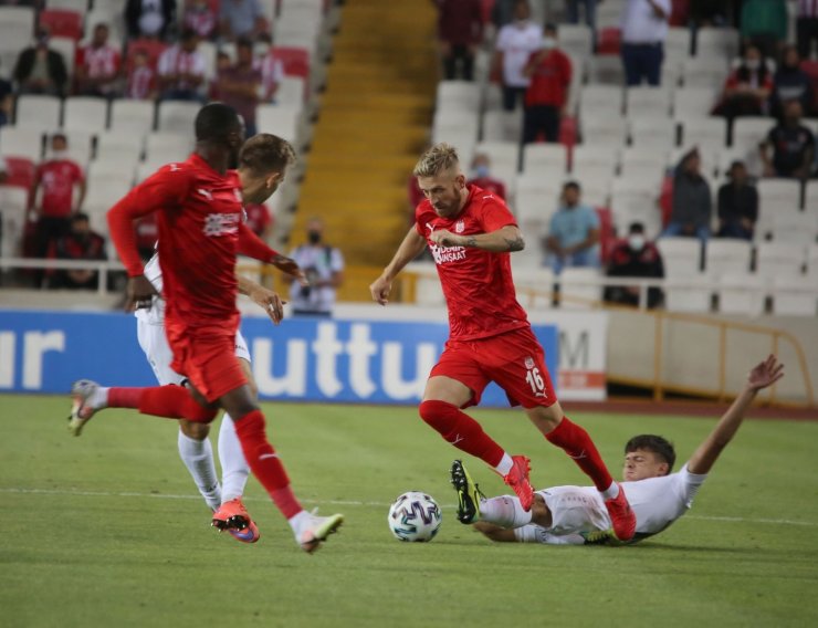 UEFA Avrupa Konferans Ligi: Sivasspor: 0 - Petrocub Hincesti: 0