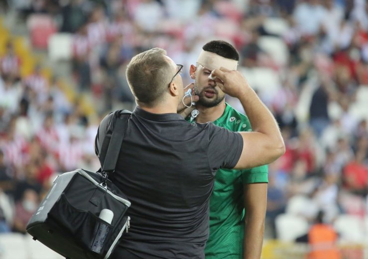 UEFA Avrupa Konferans Ligi: Sivasspor: 0 - Petrocub Hincesti: 0