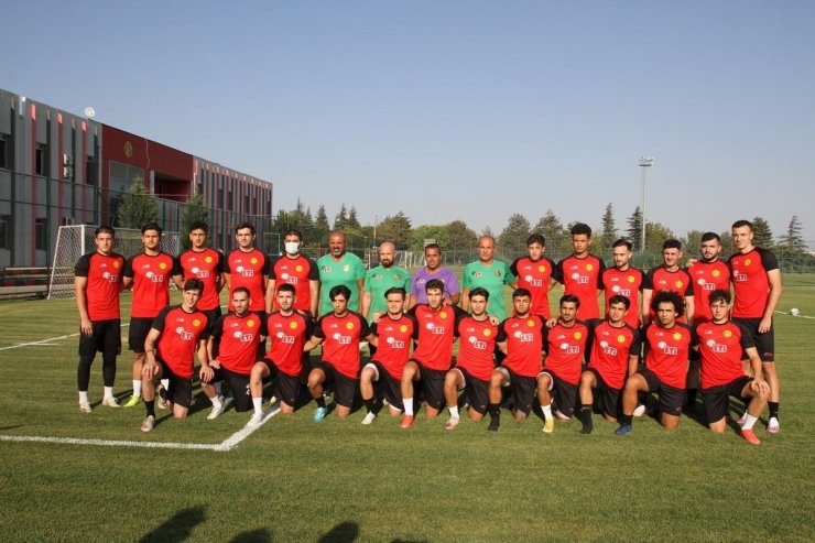 Eskişehirspor yeni sezon hazırlıklarına devam ediyor