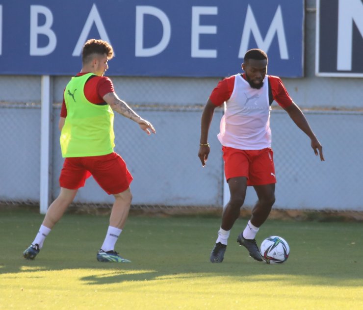 Sivasspor, Dinamo Batumi maçı hazırlıklarına başladı