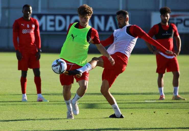 Sivasspor, Dinamo Batumi maçı hazırlıklarına başladı