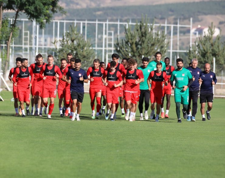 Sivasspor, Dinamo Batumi maçı hazırlıklarına başladı