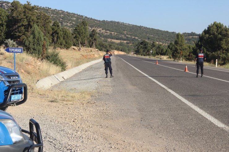 Konya’da 7 kişinin katil zanlısı arazide aranıyor