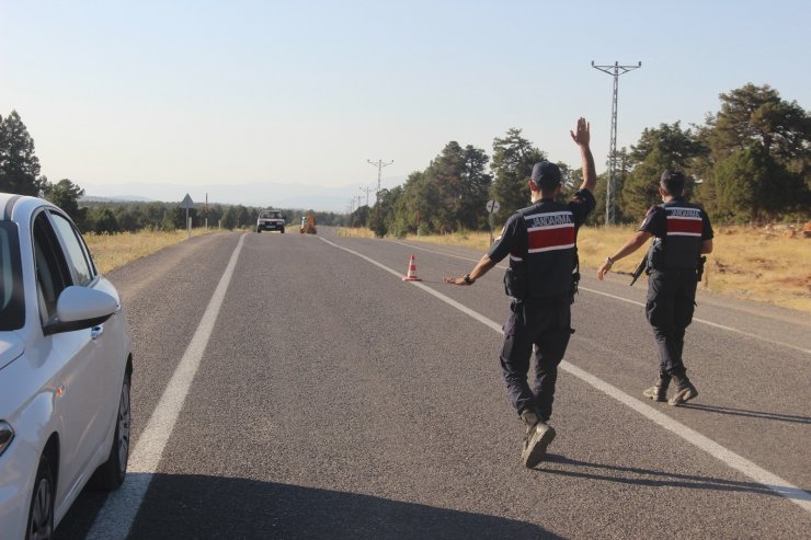 Konya’da 7 kişinin katil zanlısı arazide aranıyor