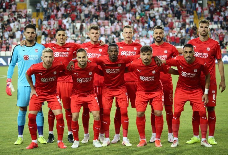 Sivasspor’un Dinamo Batumi kafilesi belli oldu: 8 isim kadroda yok!