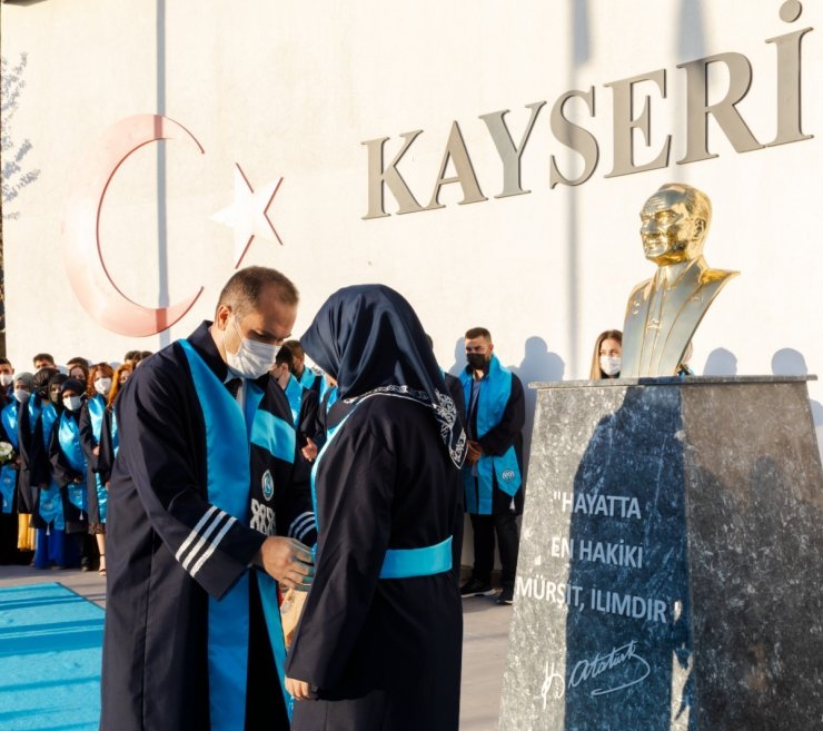 KAYÜ Safiye Çıkrıkçıoğlu MYO Mezuniyet ve Şed Kuşanma Töreni Düzenlendi