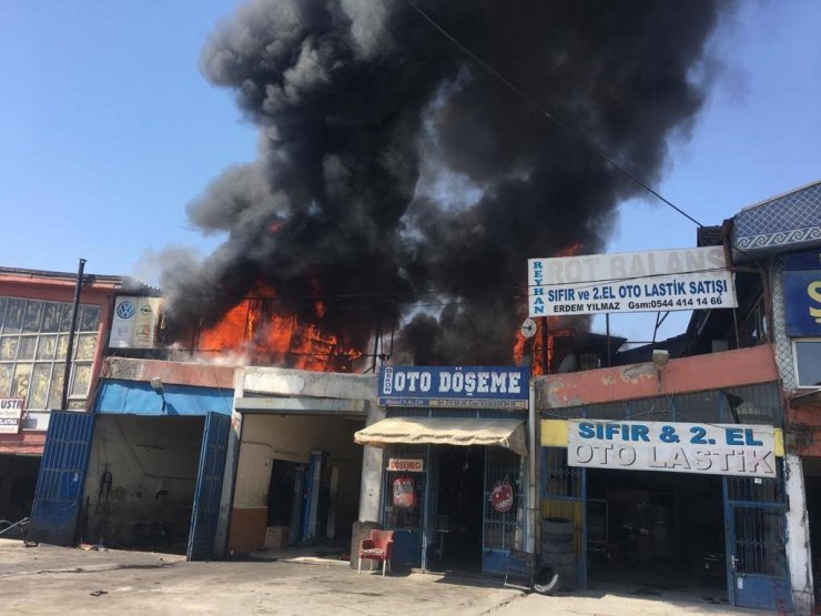 Aksaray’da sanayi sitesinde çıkan yangında 14 kişi dumandan etkilendi