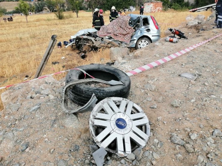 Aksaray’da otomobil ile oto kurtarıcı çarpıştı: 2 ölü, 1 yaralı