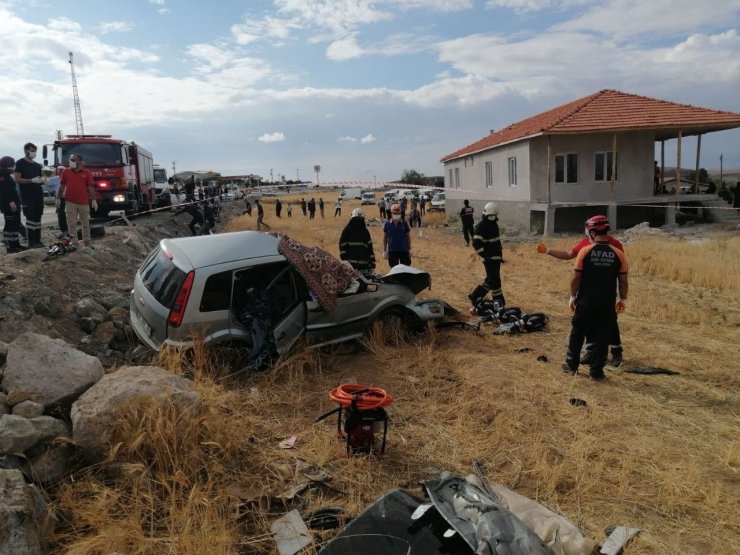 Aksaray’da otomobil ile oto kurtarıcı çarpıştı: 2 ölü, 1 yaralı