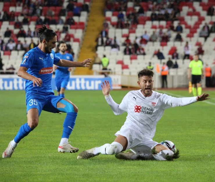 Avrupa Konferans Ligi: Sivasspor: 0 - Dinamo Batumi: 0 (İlk yarı)