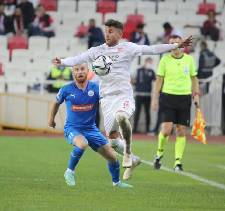 Avrupa Konferans Ligi: Sivasspor: 0 - Dinamo Batumi: 0 (İlk yarı)