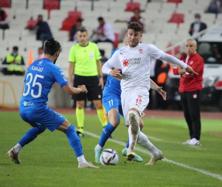 Avrupa Konferans Ligi: Sivasspor: 0 - Dinamo Batumi: 0 (İlk yarı)