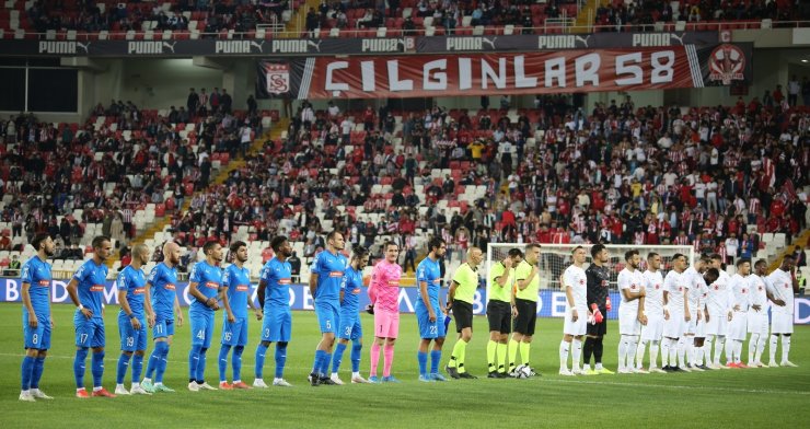 UEFA Avrupa Konferans Ligi: Sivasspor: 0 - Dinamo Batumi: 0 (Maç devam ediyor)