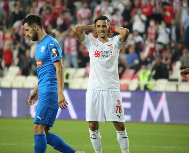 UEFA Avrupa Konferans Ligi: Sivasspor: 1 - Dinamo Batumi: 1 (Maç sonucu)