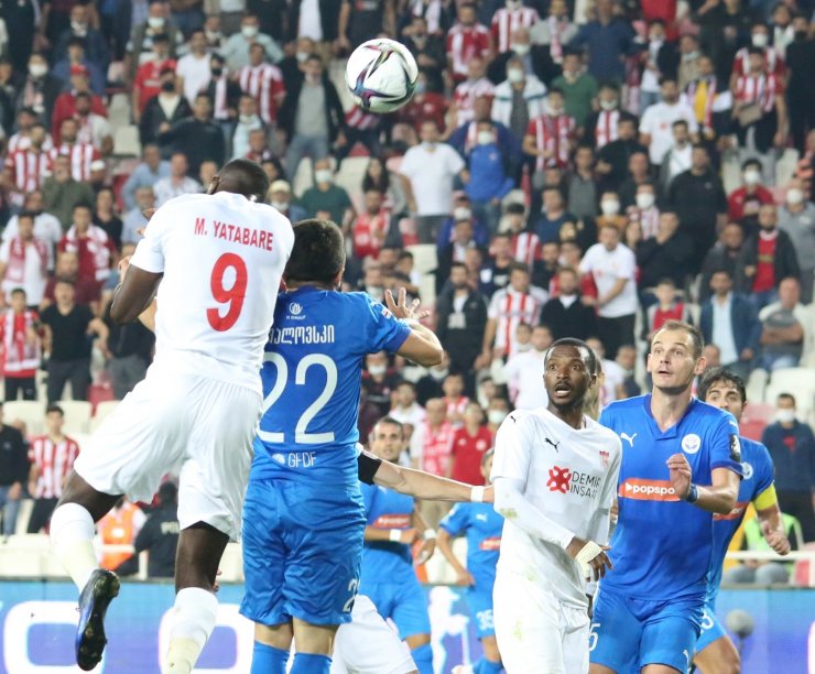 UEFA Avrupa Konferans Ligi: Sivasspor: 1 - Dinamo Batumi: 1 (Maç sonucu)