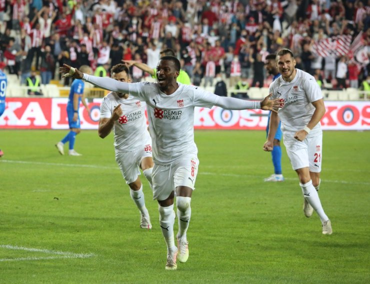 UEFA Avrupa Konferans Ligi: Sivasspor: 1 - Dinamo Batumi: 1 (Maç sonucu)