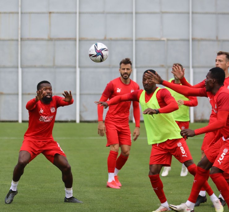 Sivasspor, Konya maçı hazırlıklarına başladı