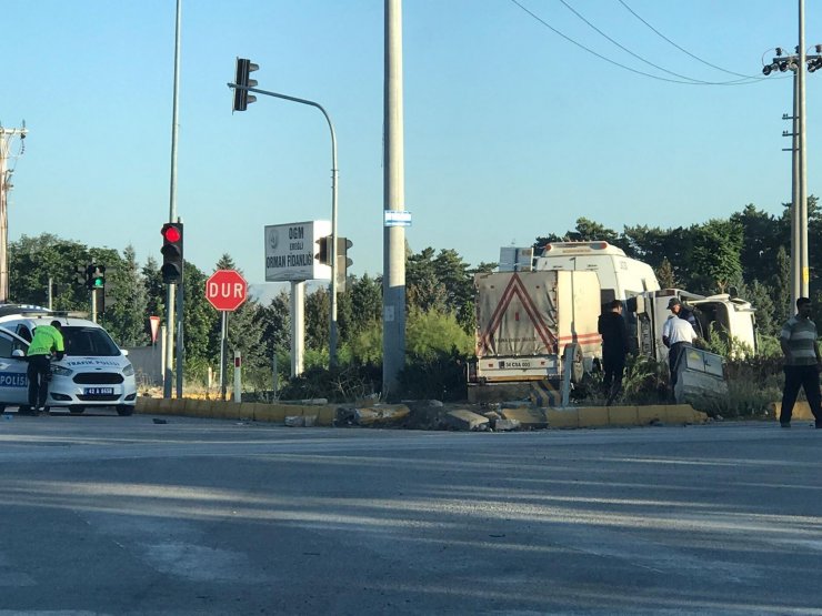 Konya’da minibüs ile kamyonet çarpıştı: 1 yaralı