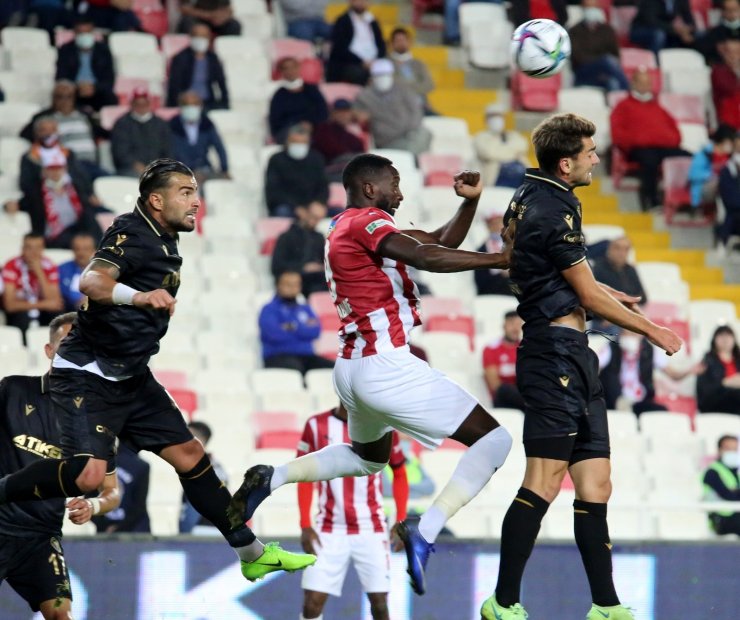 Süper Lig: Sivasspor: 0 - Konyaspor: 1 (Maç sonucu)