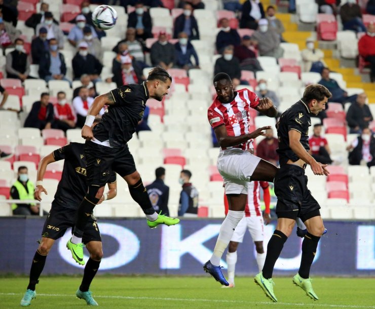 Süper Lig: Sivasspor: 0 - Konyaspor: 1 (Maç sonucu)