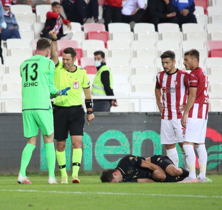 Süper Lig: Sivasspor: 0 - Konyaspor: 1 (Maç sonucu)