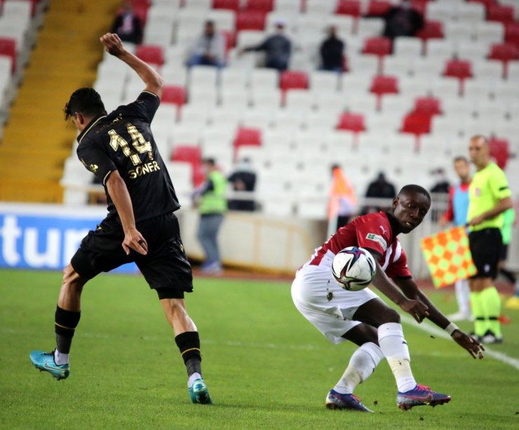 Süper Lig: Sivasspor: 0 - Konyaspor: 1 (Maç sonucu)