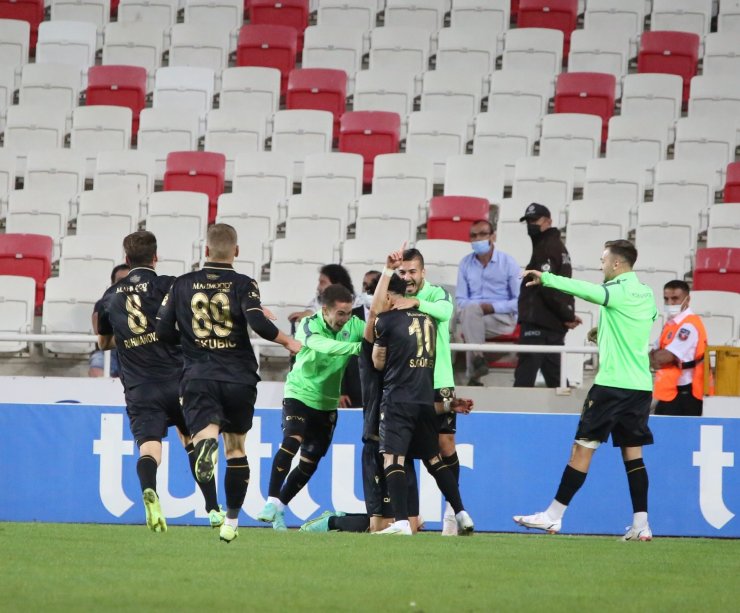 Süper Lig: Sivasspor: 0 - Konyaspor: 1 (Maç sonucu)