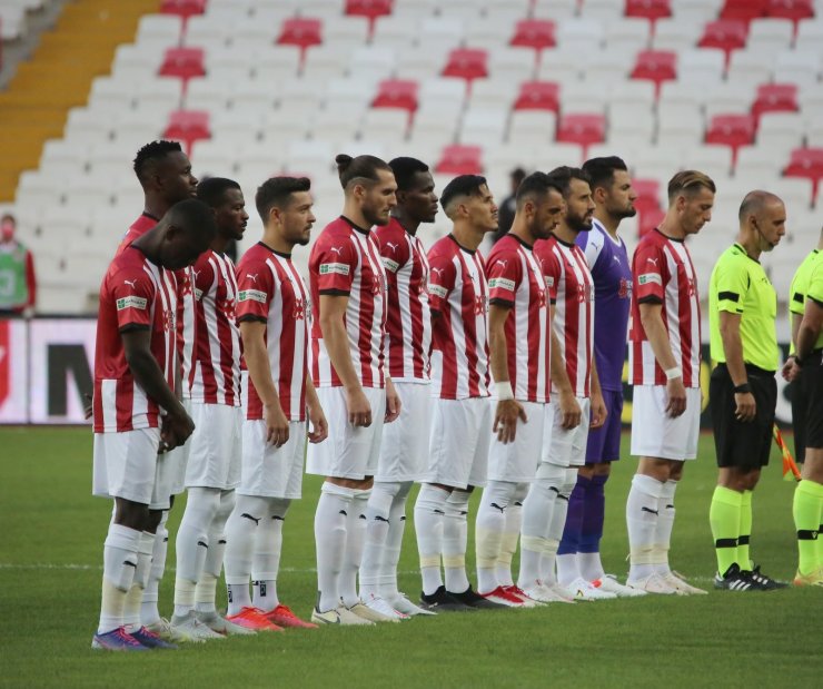 Süper Lig: Sivasspor: 0 - Konyaspor: 0 (Maç devam ediyor)