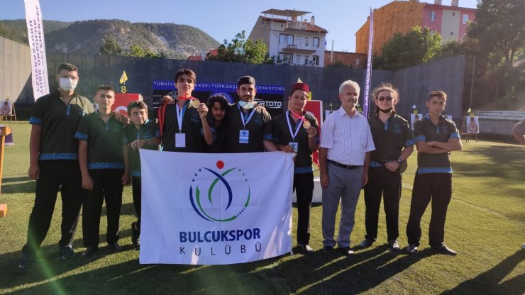 Bulcukspor Kulübü Türkiye şampiyonasından 3 dereceyle döndü