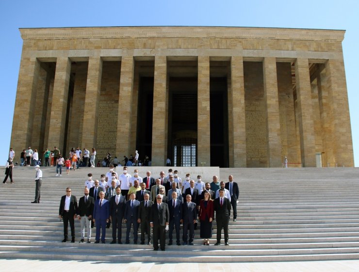 Gençlerbirliği yönetiminden Anıtkabir’e ziyaret